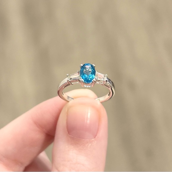 10K Swiss Blue Topaz oval baguette dainty solid white gold vintage style ring - Picture 8 of 13
